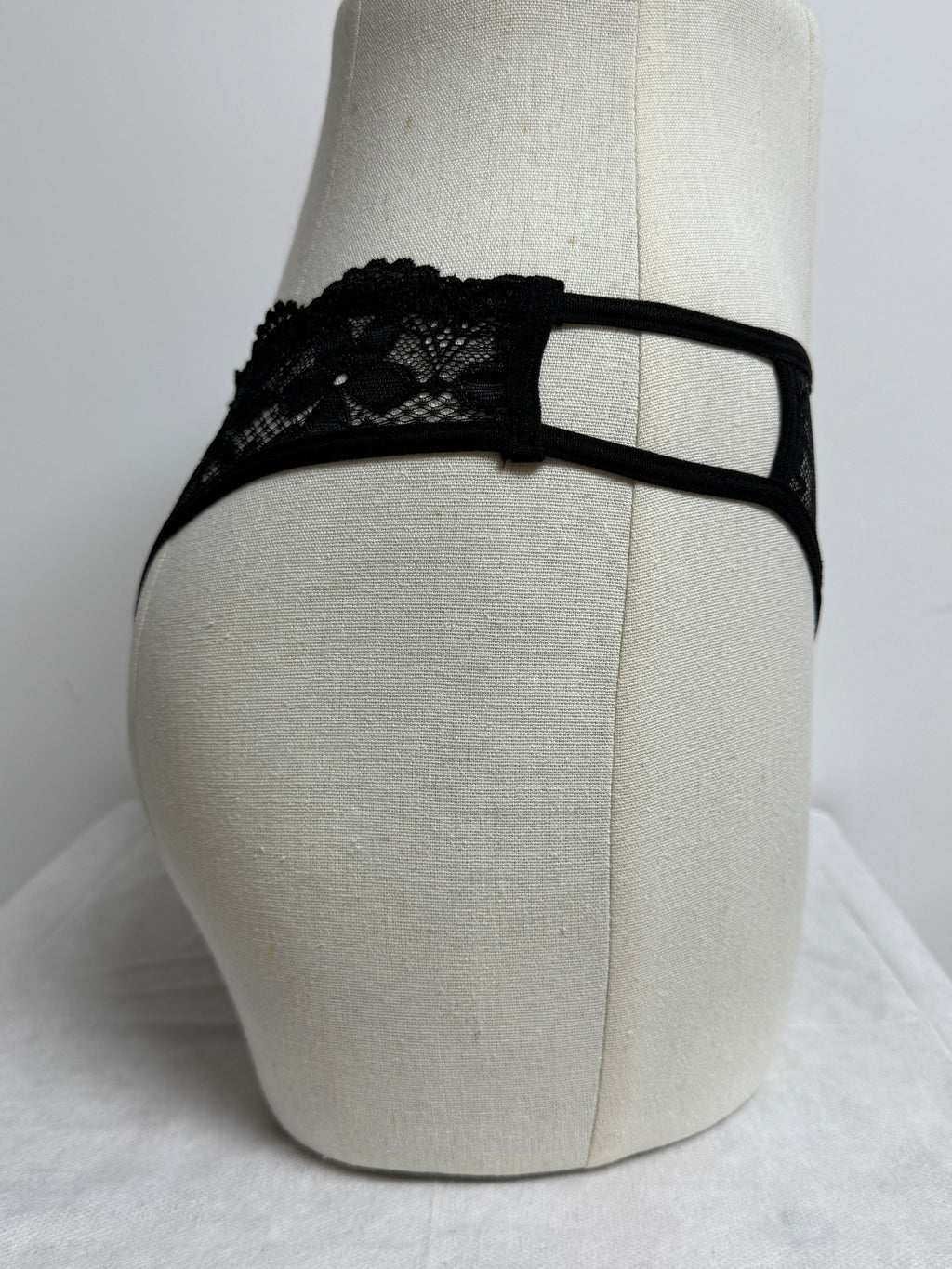 Lace High-Rise Crotchless with Bow Detail Panties 301